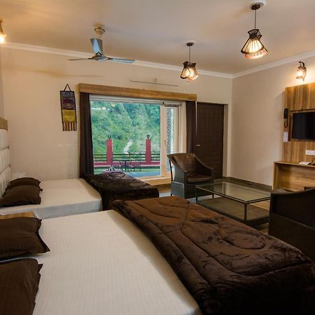 Sahastradhara Riverresort Дехрадун Екстериор снимка